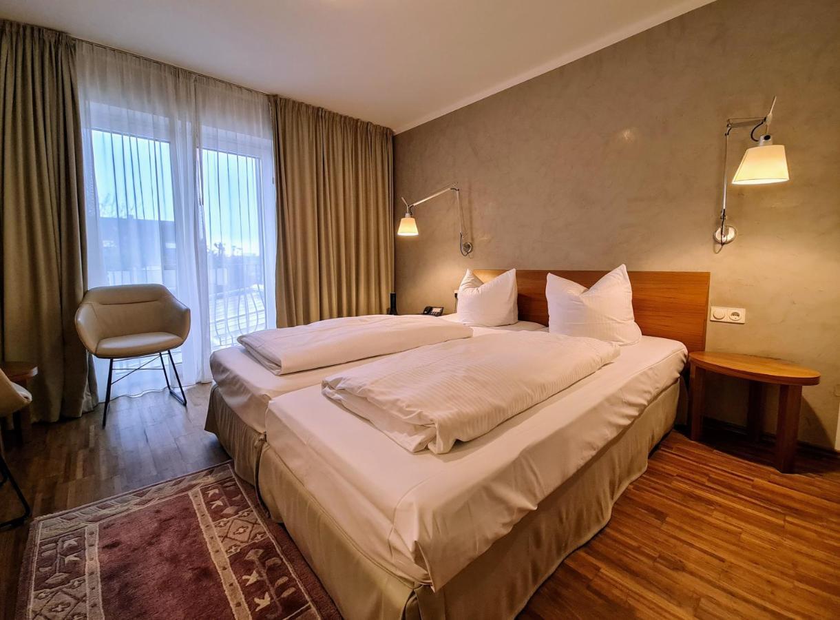 Hotel Restaurant Felix Bensheim Kültér fotó
